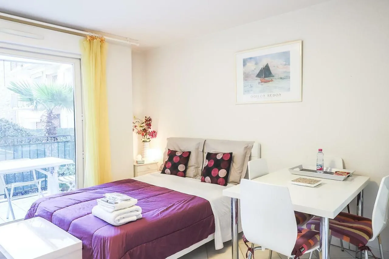 Cannes Palazzio 0*,